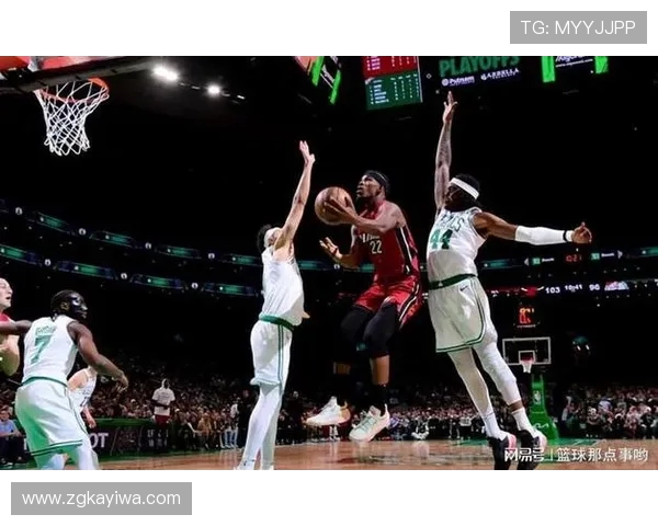 吉米巴特勒领衔热火队重返季后赛争夺冠军的决心与挑战