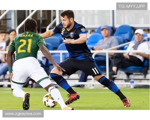 温哥华白帽队与休斯敦球队的精彩对决分析与赛后点评