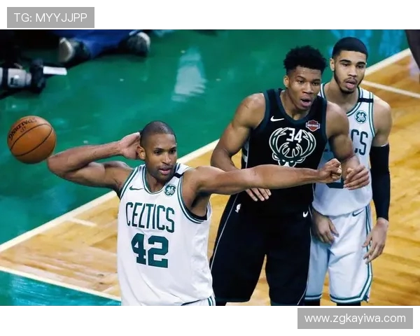 火箭队与雄鹿队激战正酣07-08赛季经典对决回顾与分析